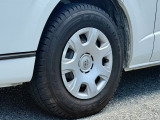 しかも、たいてい新車時タイヤはブリヂストンですが、こちらは私がこよなく愛するグッドイヤー!表現が難しいんですがクッション性がもう気持ちよすぎるんですよね。