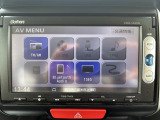 TVナビ、CD/DVD、Bluetoothなど多機能なデッキ付き!