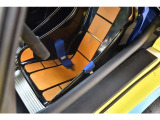 【何でもご相談下さい】当社スタッフは全員自動車業界20年以上勤務のプロです。安心してどの様な事でもご相談ください。必ずどの様な事でも、お客様に一番良い解決策をご提案致します♪