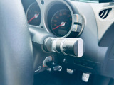 【納車後】弊社は納車後のアフターサービスに力を入れております。中古車は、買った後の心配がつきものだと思います。遠方の方でも安心していただけるよう、お近くの整備工場を紹介させていただきます。【整備】