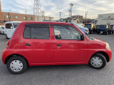 自動車保険もご相談ください。当店は三井住友海上、あいおいニッセイ同和損保の代理店です。保険担当が万一の際は連携を取って迅速にご対応致します。代車・レンタカーもご用意できますのでご安心ください。