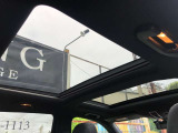大型ツインパノラマサンルーフも搭載!