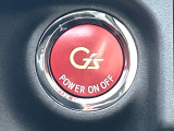 エンジンスタート&ストップボタンは「G&rsquo;s」専用デザイン、レッドカラーがスポーティな雰囲気を盛り上げます。