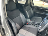 運転席シート☆使用感も少なく、良好な状態となっております!丁寧に使われていたことがよくわかります♪