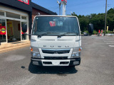 キャンター  3t積・平ボディ・4WD・全低床・AT車