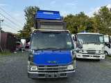 車両前面:いすゞエルフフルフラットローダンプ 積載3トン,安心の車検1年付でのお渡し☆アイドリングストップ,HSA,オートサイドミラー,マニュアル6速他 栃木県栃木市★トラックダンプ専門★ハイトレーディング