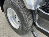 タイヤ山約F5分、R3分程度残有り。