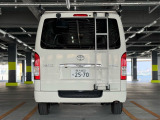 それに外装は20万キロ越えとは思えないほどとにかくきれいです。低走行車で4WDはかなりお値段しますから、ぜひこちらの車両ご検討ください!しかもリセールもいい寒冷地仕様。過走行もほとんど関係ありません。