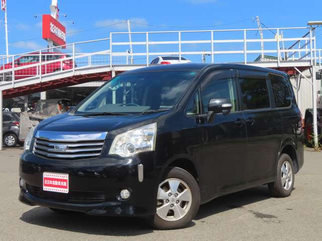 トヨタ ノア 2.0 G 4WD 2年車検(付) 純正ナビ TV Bカメラ の中古車詳細