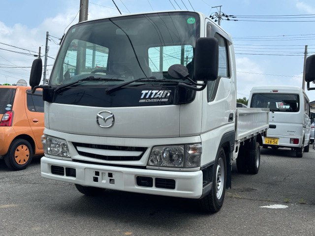 タイタンダッシュ  平ボディ 積載1.5t 塗装済み ETC