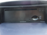 CD,DVD,SDカードスロットル。