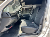 お車の下取りや買取もお任せください。どのようなお車でも査定させていただきます。国産車・輸入車・旧車・不動車・トラック・バイクなど幅広くご対応可能です。