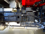 燃料タンク100L シャーシは 錆止め/マフラー塗装 仕上げに力を入れています。