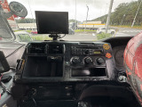 内装:目立つ汚れ無しです!三菱ふそうスーパーグレートロングハイルーフダンプ!! 平成26年車//積載9400㎏//荷台6500//車検R8.12迄/オートコボレーン/F7/ETC/カーナビ/ドラレコ/TV 他