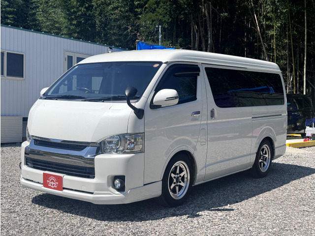 トヨタ ハイエースバン 