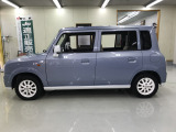 【全国納車OK】 現車をご覧になれないお客様でも、安心してお車をご購入いただける環境を整えております。 色々な角度から撮影したたくさんの画像など豊富な資料送りいたしております。
