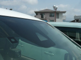 e-Assist(運転支援機能)☆走行中に前の車両を認識し衝突しそうな時は警報音とブレーキで衝突回避と被害軽減をアシストします☆