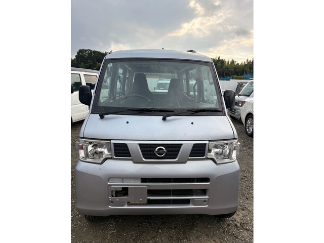 日産 NV100クリッパー 