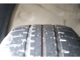 禁煙車ですのでタバコのニオイ、ヤニ汚れはありません。