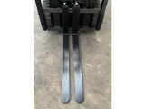爪の長さ1,220mm