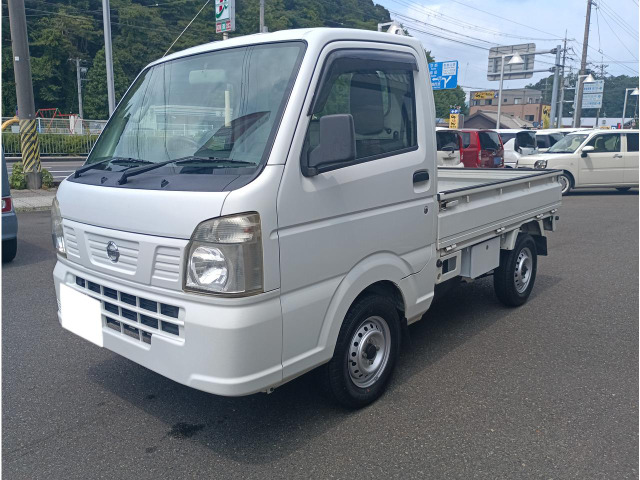 NT100クリッパー DX 農繁仕様 4WD、5MT、CD、デフロック、工具箱