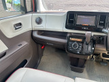 これだけホワイト基調なら使い方ひとつで状態の良し悪しが変わってきますがこのお車◎(^^♪