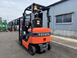 トヨタL&F 電動フォークリフト 19633