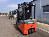 トヨタL&F 電動フォークリフト 19698