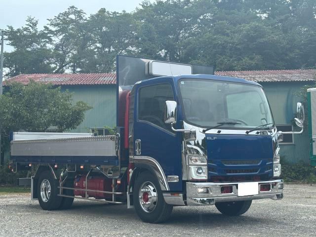エルフ  積載4t、改造箇所多数