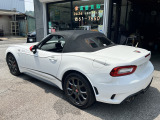 トラックの車検や整備、販売も承っております。小型から大型までご対応可能です。