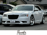 300 SRT8