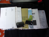 取扱説明書など。スマートキー2個あります。