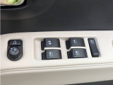 運転席ドア 窓スイッチ類です。電動格納ミラーもしっかり使えます。以外と壊れている車両もありますのでご確認ください。