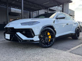 ウルス ペルフォルマンテ 4WD 23インチPelopeホイール