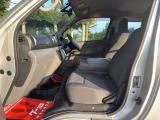 ご購入後、車検やもしものときの修理などのアフターサービスも行っております。提携整備工場があるので安心価格♪
