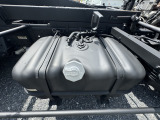 燃料タンク:いすゞエルフセーフティーローダーダンプ!!積載3900㎏!!年式平成25年車,車検1年付☆花見台自動車35117,左レバー右スイッチ作動良好,F6,オートサイドミラー,アイドリングストップ,HSA