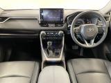 RAV4 2.0 G 4WD パノラミックビューモニター
