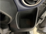 運転席ドリンクホルダー