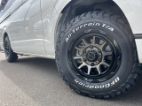 新品BFグッドリッチオールテレーン195/80R15 マッドヴァンスアルミホイールも今回お付けしております!