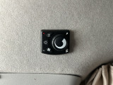 大人気のFFヒーター付きです。冬場も快適にお過ごし頂けます。車体の燃料を使うので燃料の補給なども必要有りません!
