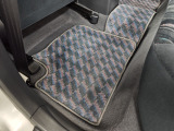 当店のクルマにアクセスいただき、ありがとうございます♪エースオートの中古車は安心がいっぱい♪♪長期保証に自動車鑑定協会の鑑定書付き!自社整備工場による徹底した整備でのお渡し!