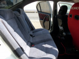リアシートもキレなどなく上質なお車です。添付画像に灰皿状態載せていますが室内のにおいもない状態です。