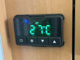 大人気のFFヒーター付きです。冬場も快適にお過ごし頂けます。車体の燃料を使うので燃料の補給なども必要有りません!