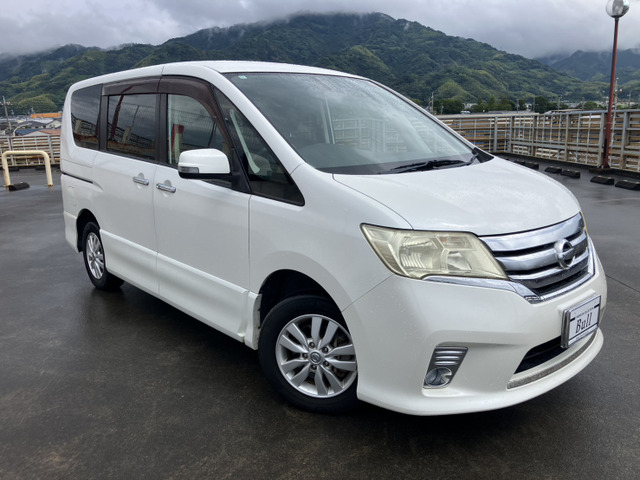 日産 セレナ 