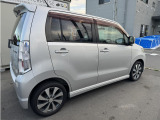 展示車両のエンジンの調子など外観、内装綺麗な状態ですが中古車ですので多少の傷、軽い凹みなどあると思いますが、判断には個人差がありますので気になる方は是非一度現車確認をお願い致します。