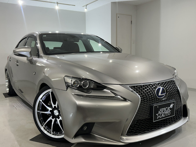 レクサス IS 300h Fスポーツ TEIN車高調/赤革/ロクサーニ19AW の中古車