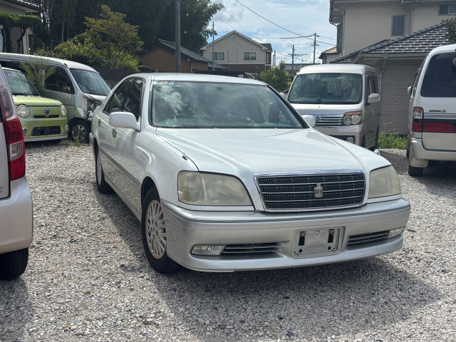 トヨタ クラウン 