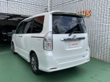 SDナビ・両側電動・その他、豪華装備のヴォクシーが大変お買い得です!是非この機会にお問い合せ・ご来店お待ちしております!!