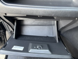 多くの中からご覧頂きありがとうございます。 在庫車全てルームクリーニング・コーティング施工しその他オイル交換、点検を実施し納車致します。 ご不明な点などありましたら、お気軽にご連絡ください。  全国登録納車可能