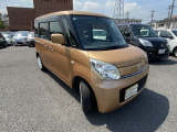 3ヶ月・3000kmの無料保証付きです。エンジン、ミッション等の修理の際に金額が大きくなりがちな箇所も無料修理で安心です。最大3年までの有料保証も取り扱っております。